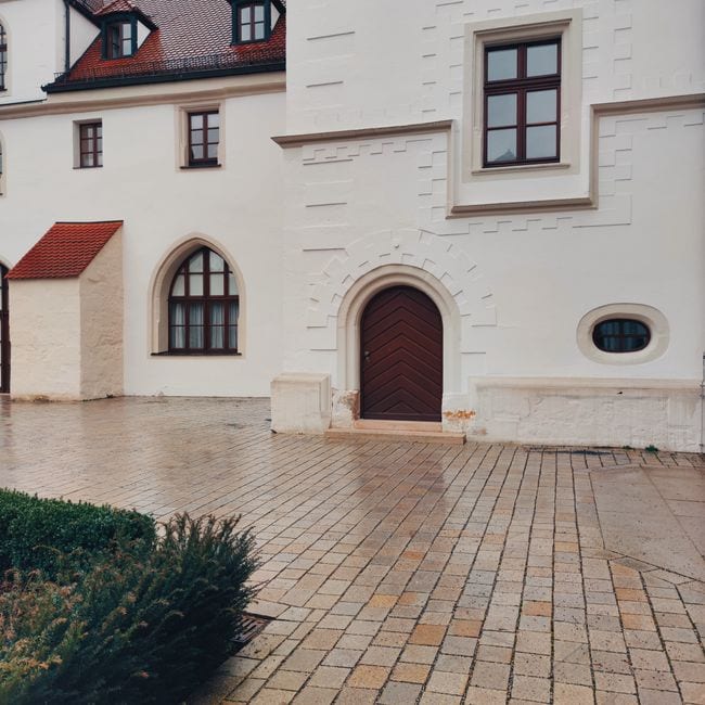 Outdoor pavers cleaned with high-pressure equipment